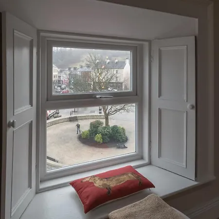 Charming 2 Bed Centre Nyaraló Donegal Town
