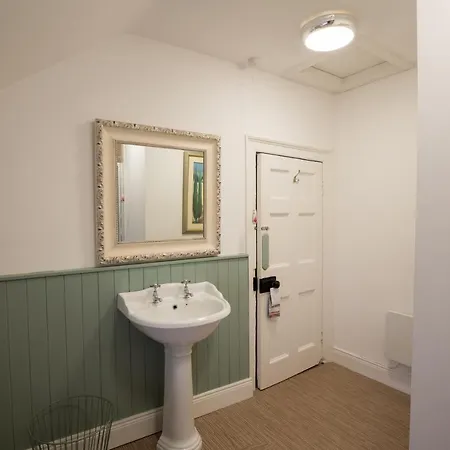 Charming 2-bed In Centre Casa de Férias Donegal Town