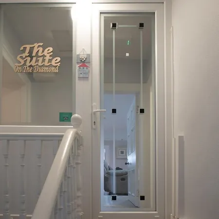 Charming 2-bed In Centre Donegal Town