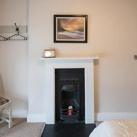 Charming 2-bed In Centre Donegal Town