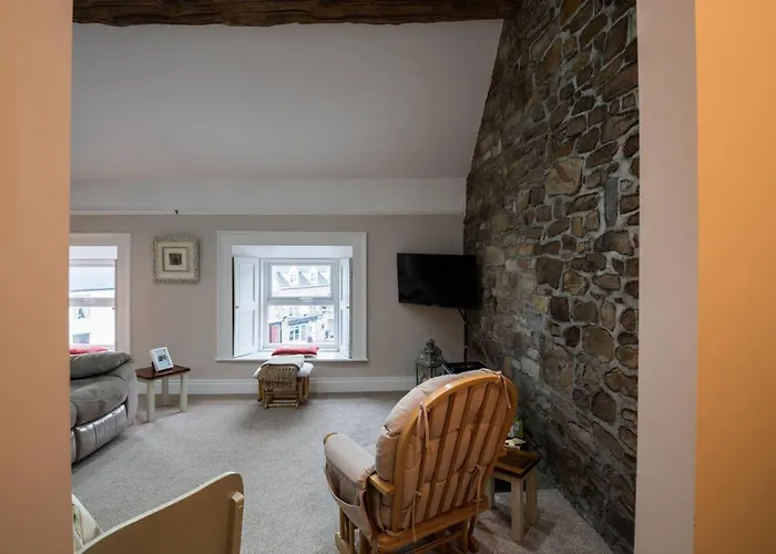 Charming 2 Bed Centre Donegal Town