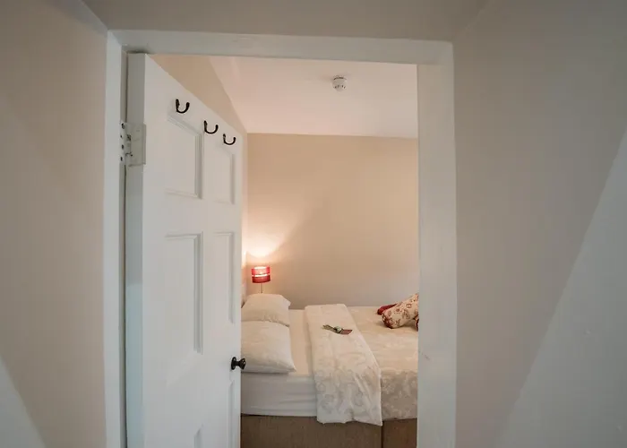 Charming 2 Bed Centre Дом отдыха