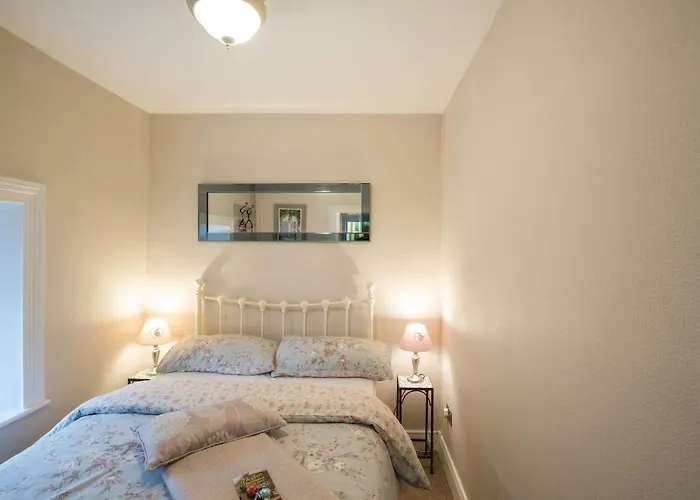 Charming 2 Bed Centre * Донегол