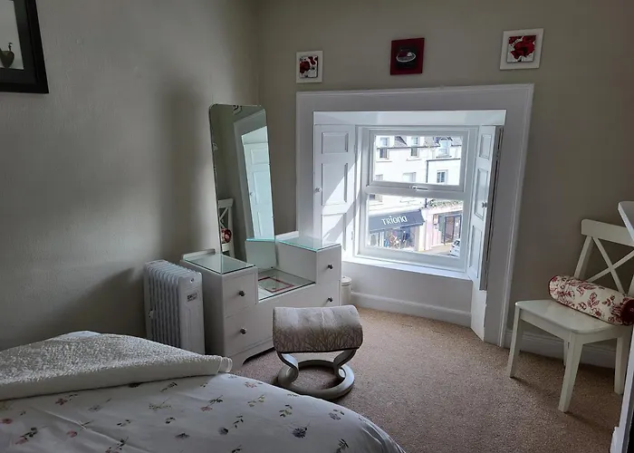 Charming 2 Bed Centre * Donegal Town